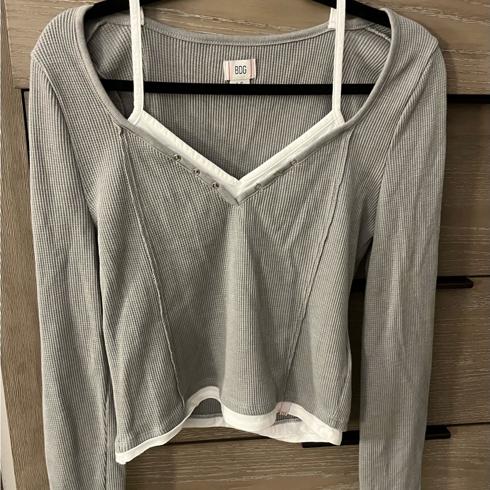 Urban Outfitters BDG Gray Ribbed V-Neck Long Sleeve